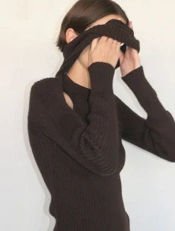 Sale No 1477/Spil Kvinder Strik